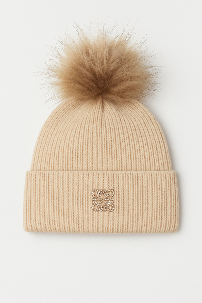 Czapka pompon beż 1670