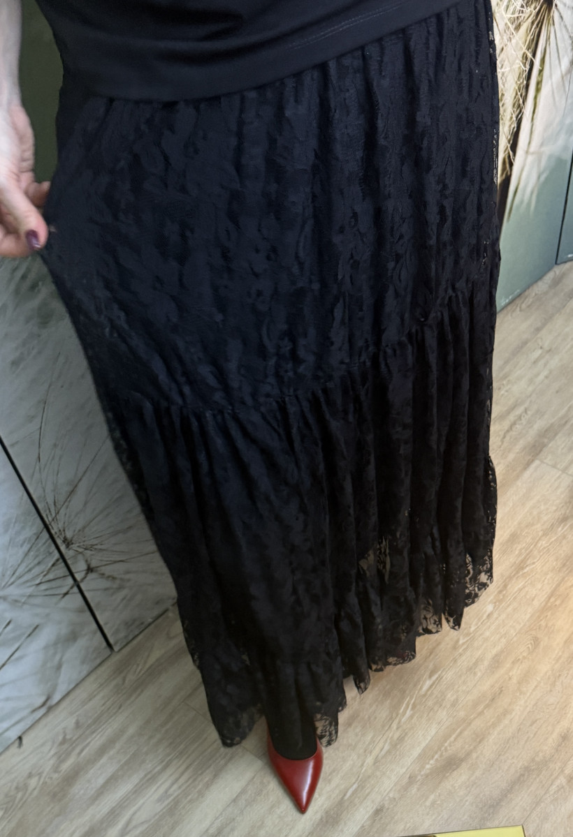 Spódnica warstwowa z koronki