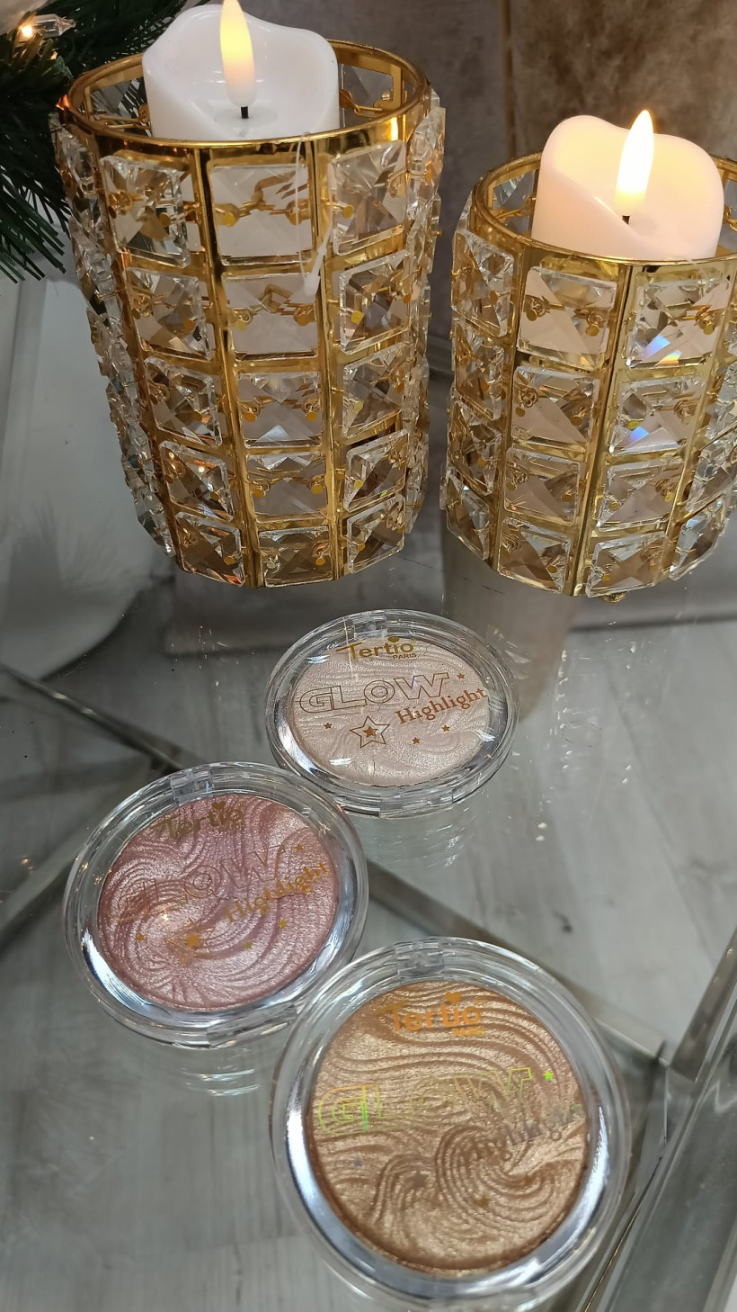 Rozświetlacz  prasowany 