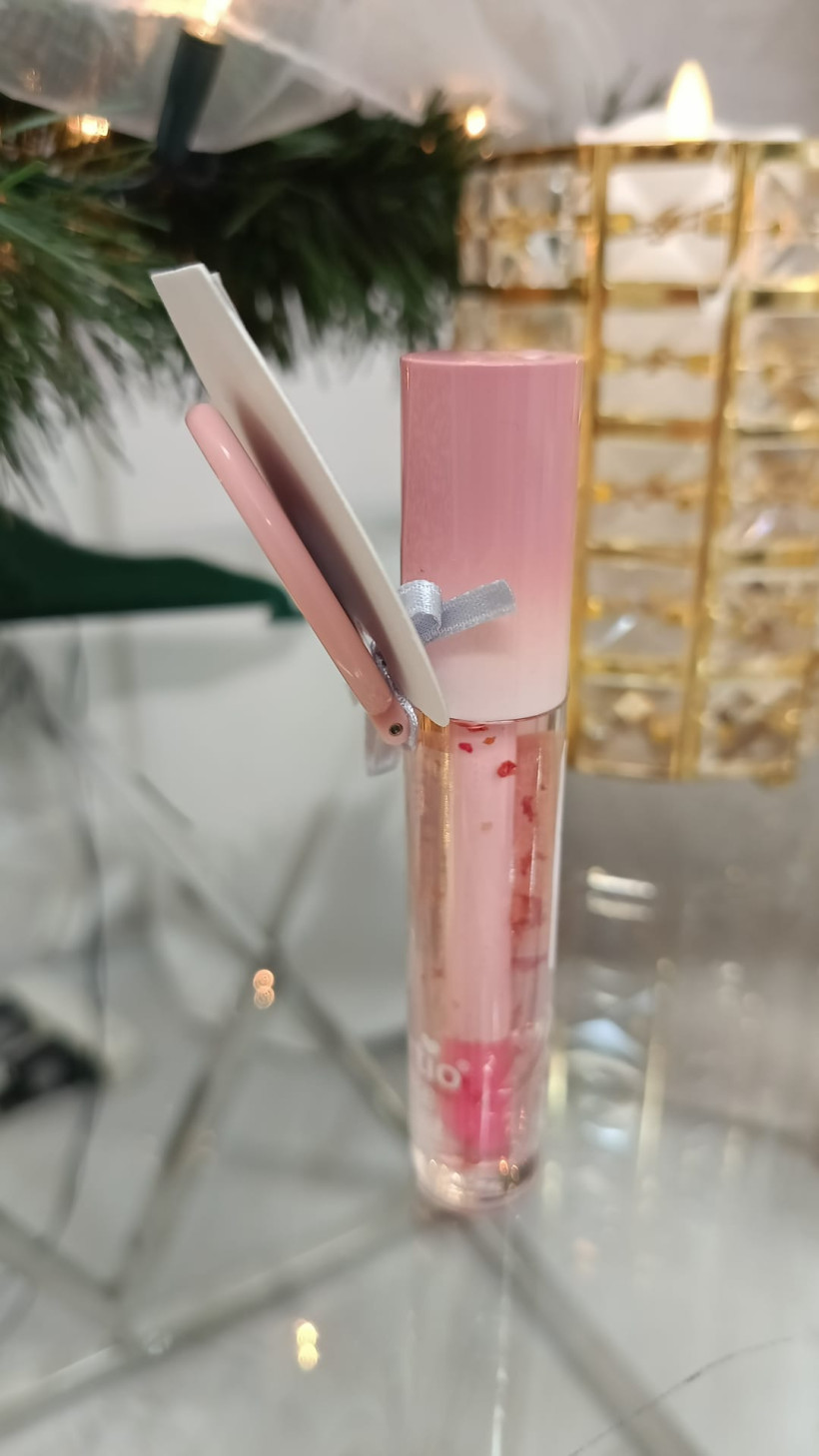 Błyszczyk z lusterkiem