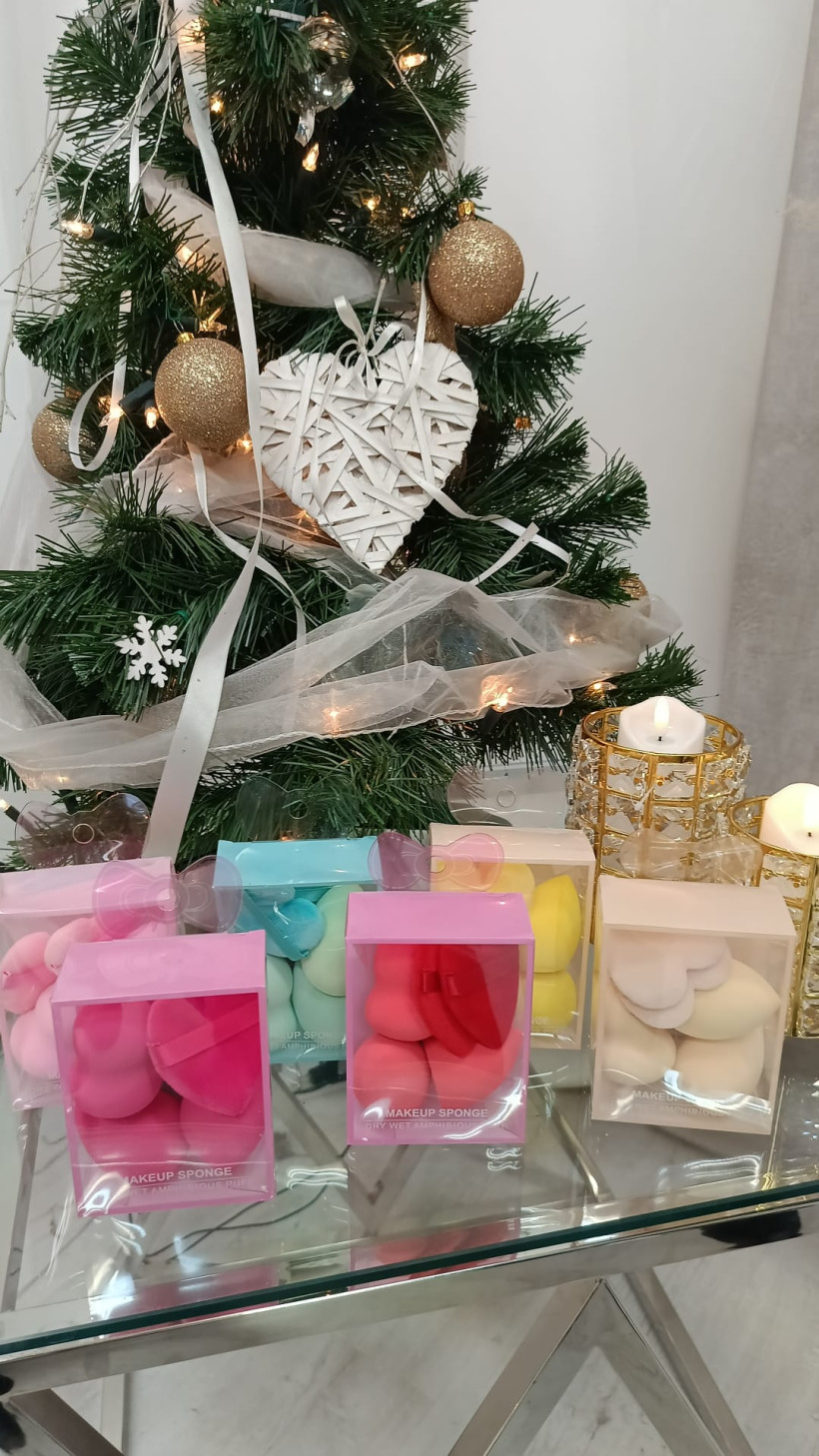 Zestaw gąbeczek z puszkiem