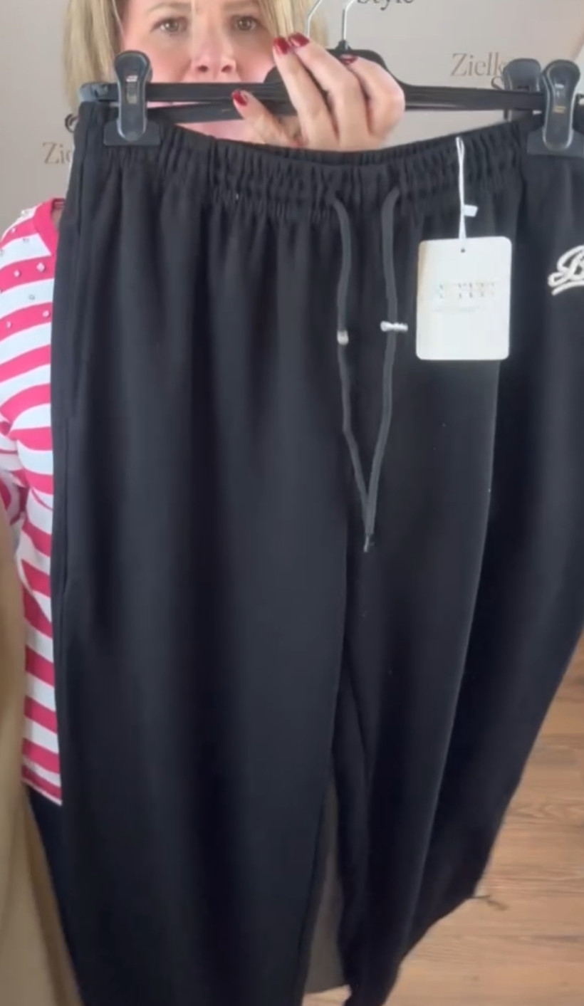 Spodnie jednokolorowe Bad ściągana nogawka na troczek - (l/xl, xl/2xl) - 20284 - czarne