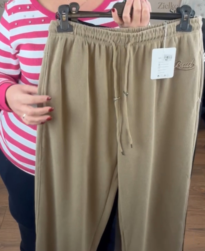 Spodnie jednokolorowe Bad ściągana nogawka na troczek - (l/xl, xl/2xl) - 20284 - kamel