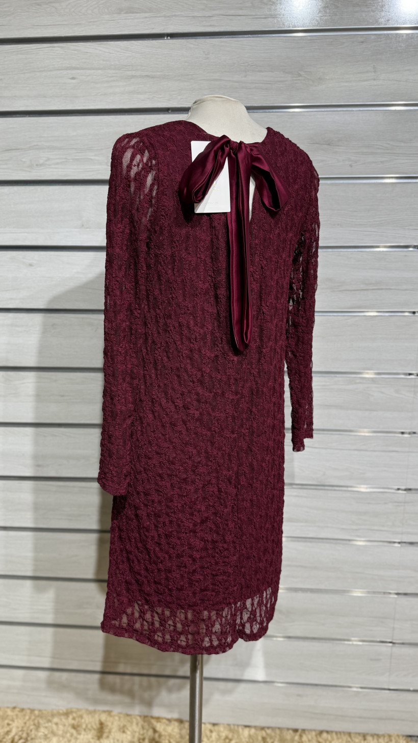 VESTIDO RENDADO LAÇO COSTAS