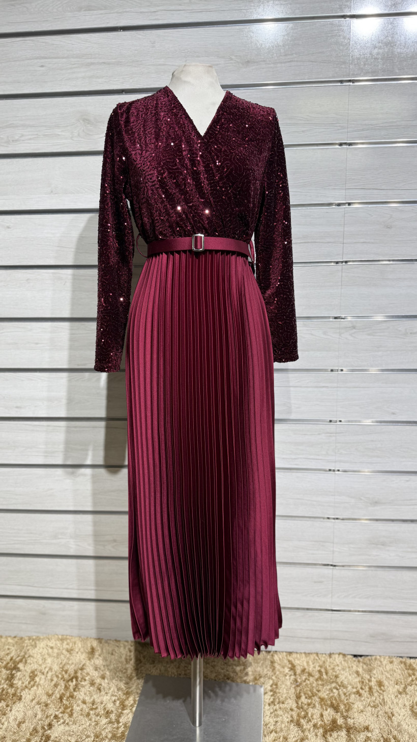 VESTIDO BRILHO + SAIA PLISSADA