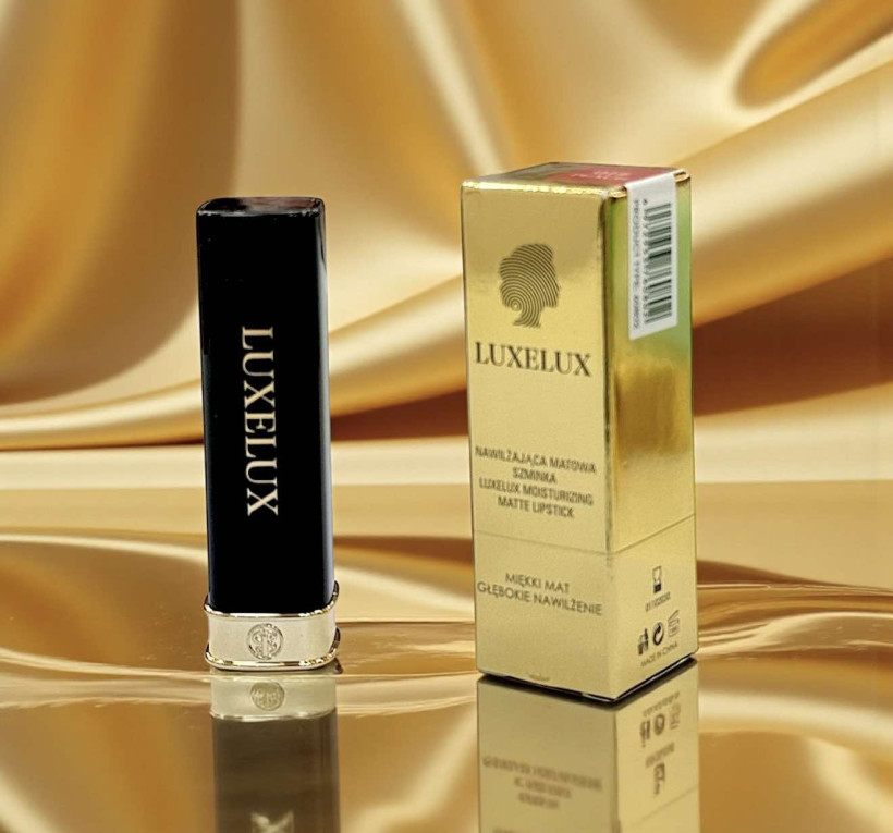 Nawilżająca matowa szminka 60802 Luxelux