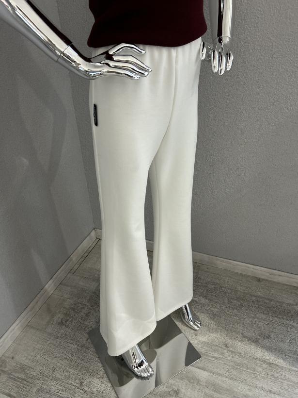 Spodnie dzwony minouu