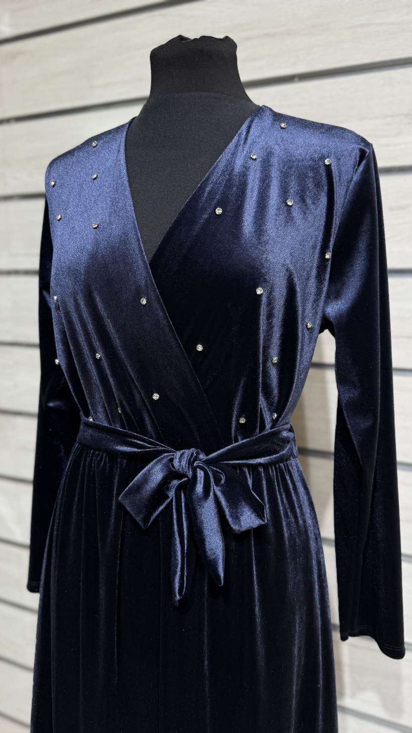 VESTIDO AVELUDADO COM STRASS