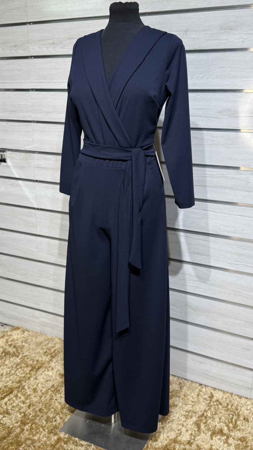 MACACÃO DECOTE CRUZADO COM DOBRA