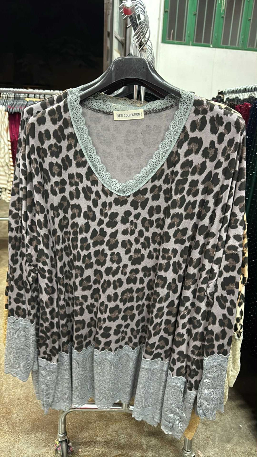 Italia nr.7 - Tunika z dodatkiem koronki, wzór panterka - 28079 - popiel