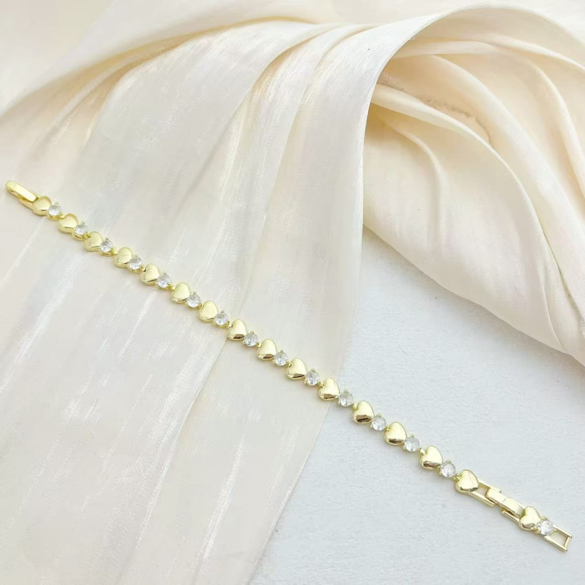 bransoletka z serduszkami i z cyrkoniami