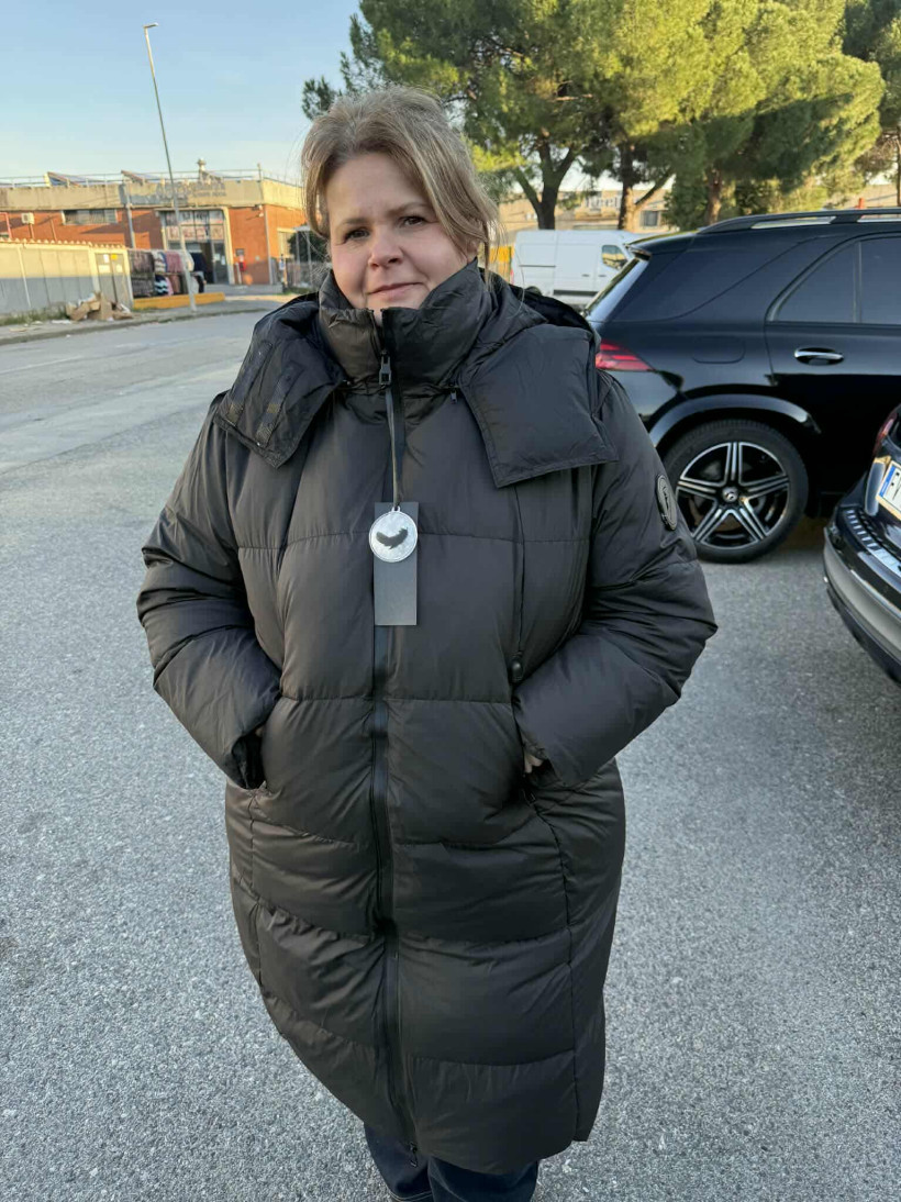 Italia nr 7 - Płaszczyk puchowy jednokolorowy -xl - 2927 - czarny