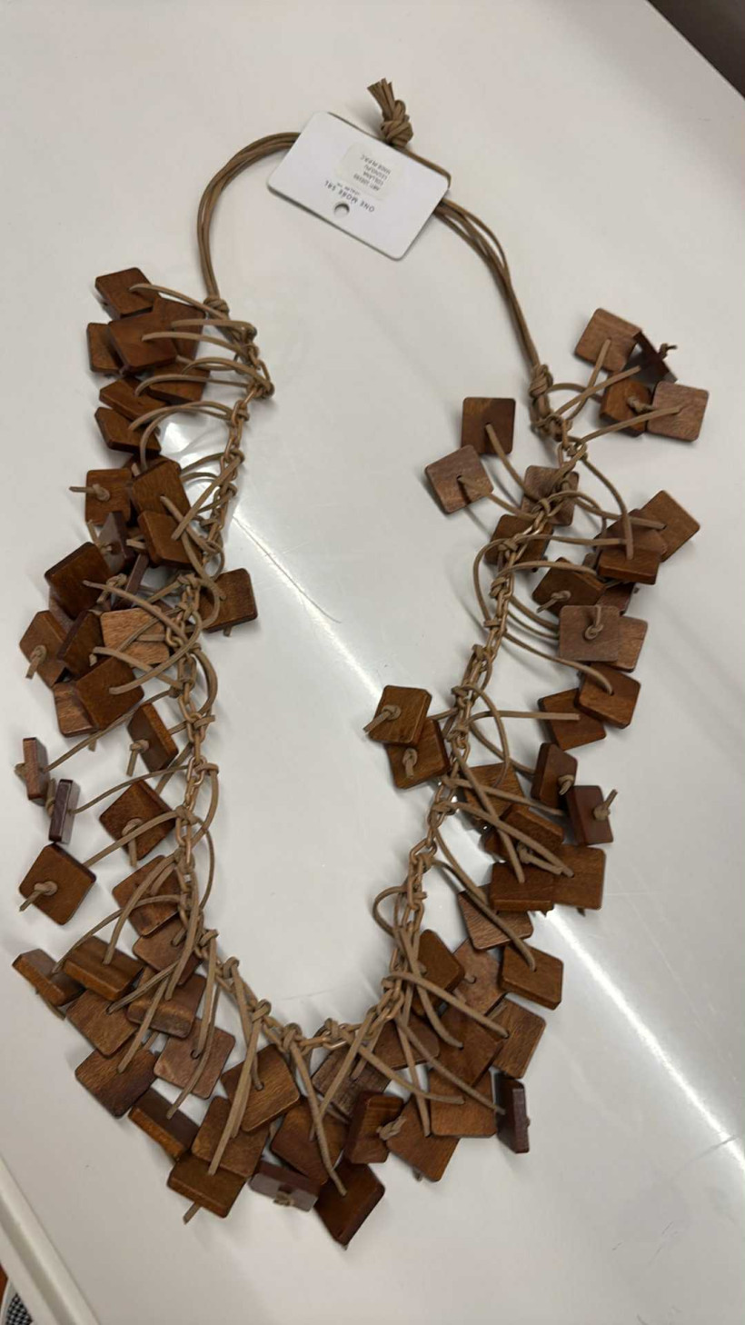 Italia nr 7 - Naszyjnik drewniane kwadraciki - 100195 - czekolada