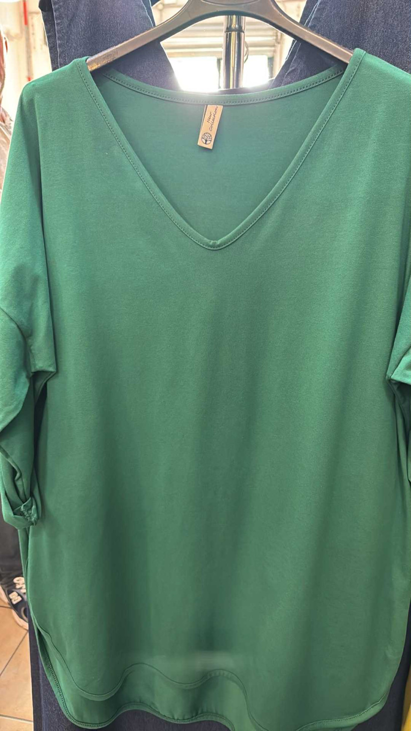 Italia nr V - Tunika jednokolorowa w serek, rękaw 3/4 - 21152 - butelkowa zieleń 