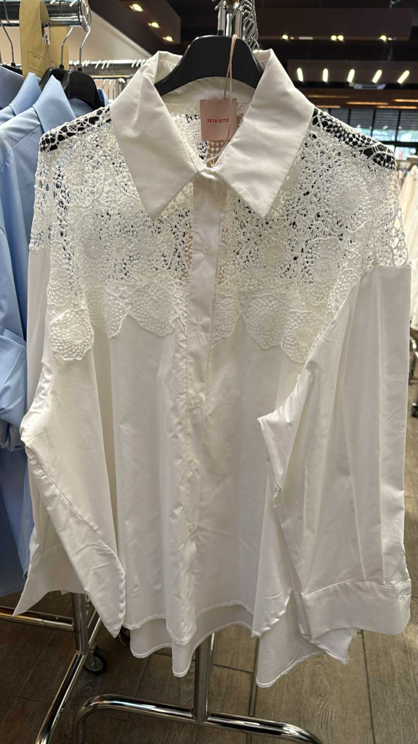 Italia nr.7 - Koszula jednokolorowa z dodatkiem koronki gipiurowej - 19522 - biała 