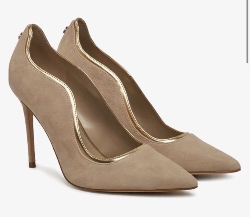 Szpilki Guess beżowe