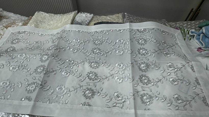 Bierznik , wyszywane kwiaty - 60/120 - P635