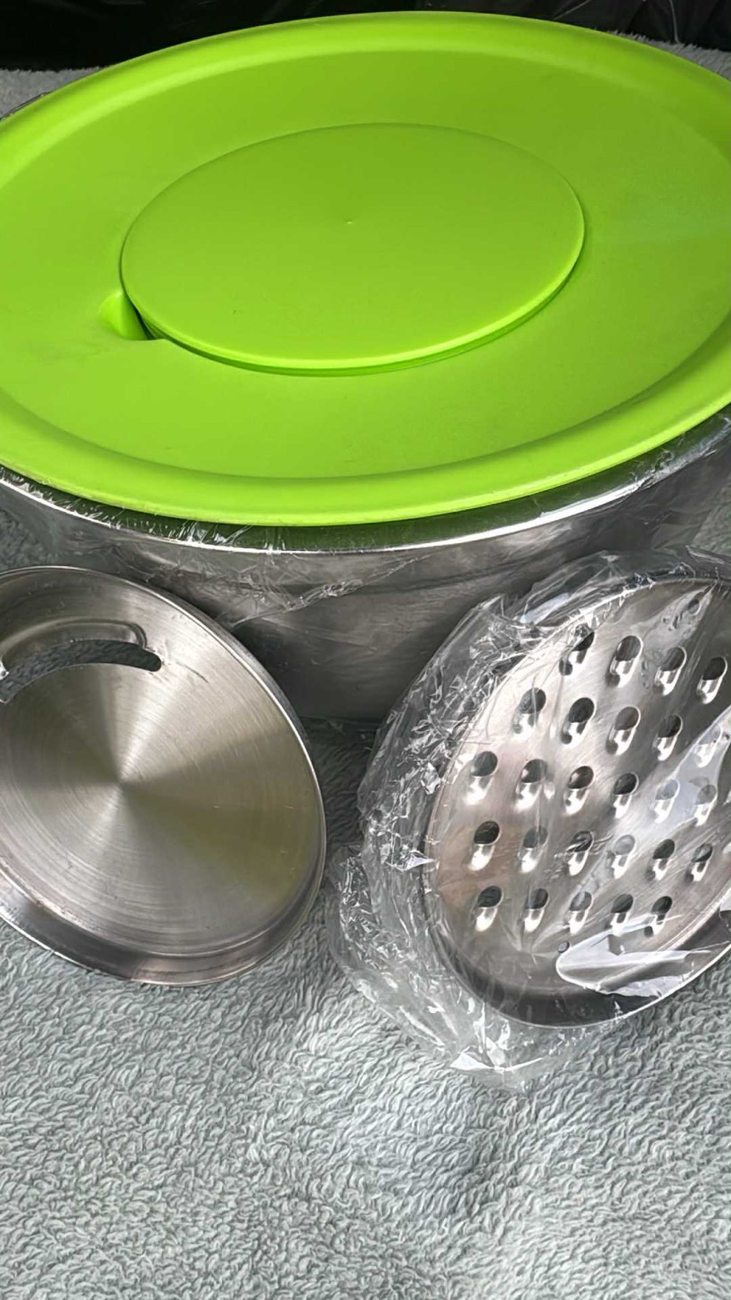 Miska z pokrywką, trzy wkładki - 880