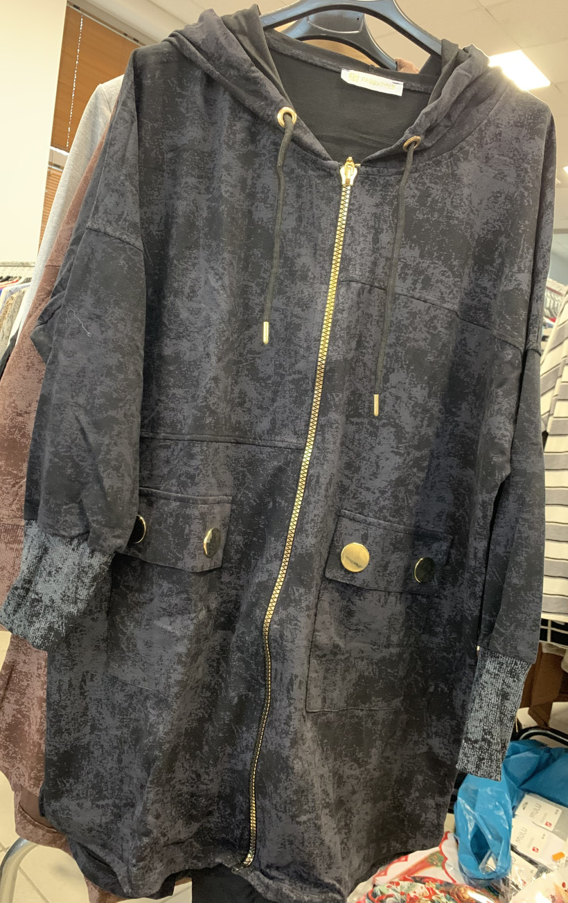 Bluza dekatyzowana na zamek z kieszeniami - czarny- 40389