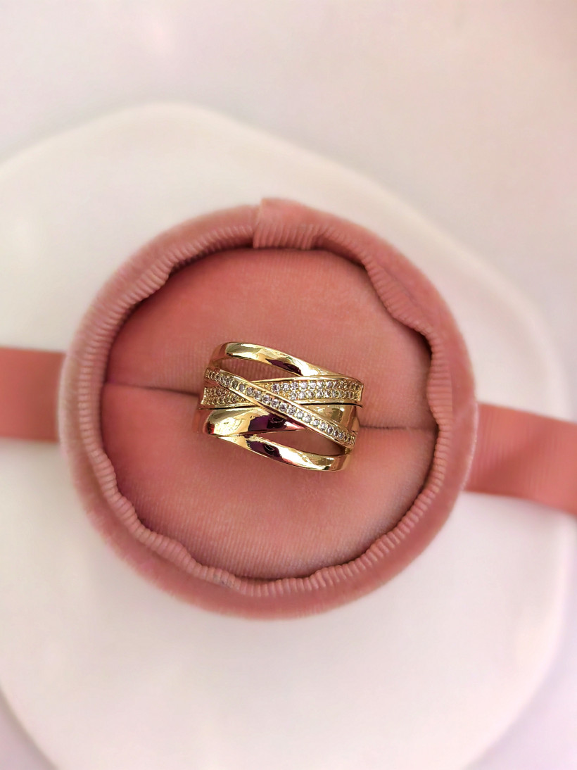 Pierścionek szerszy z cyrkoniami regulowany