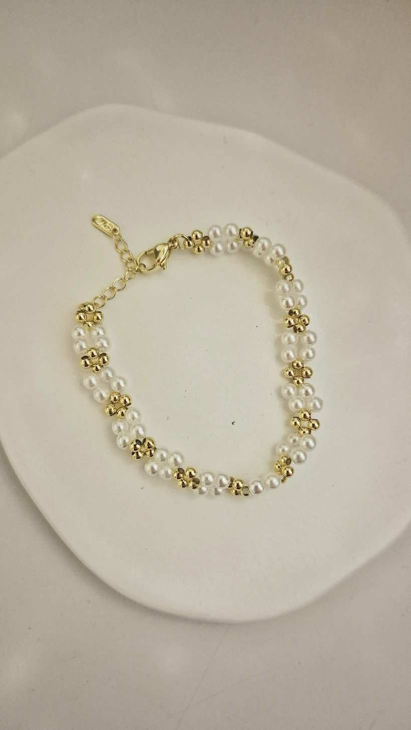 Bransoletka z perełkami 