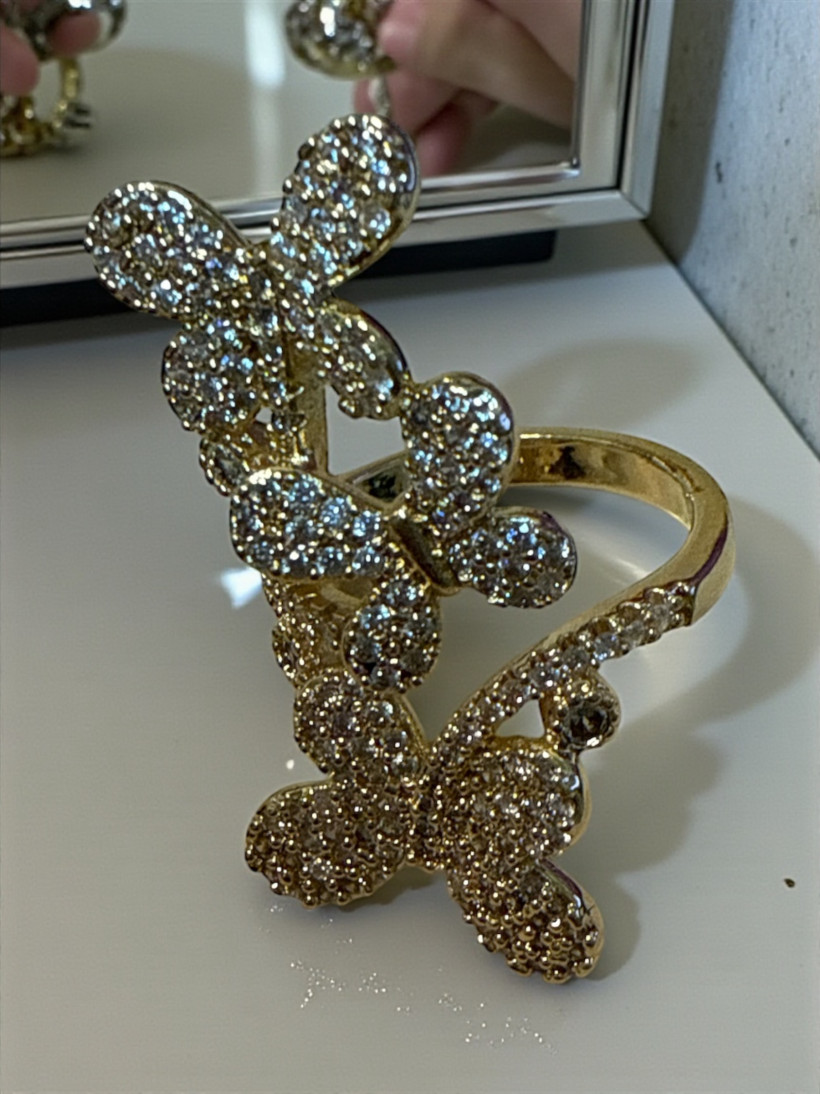 PIERŚCIONEK REGULOWANY MOTYLKI