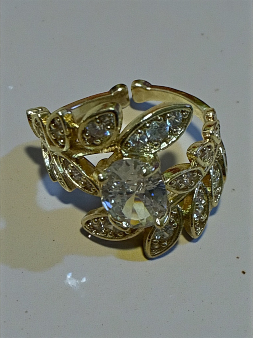 PIERŚCIONEK REGULOWANY LIŚCIE Z DIAMENTEM