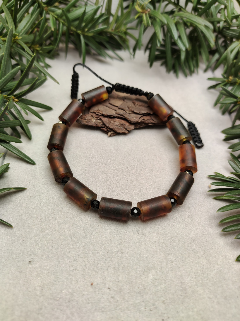 Męska Bransoletka z Bursztynu Bałtyckiego na Czarnym Sznurze Handmade Polska Regulowana