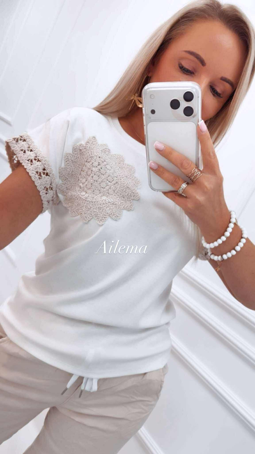 Bluzka AVIX AX82502 ozdobne hafty