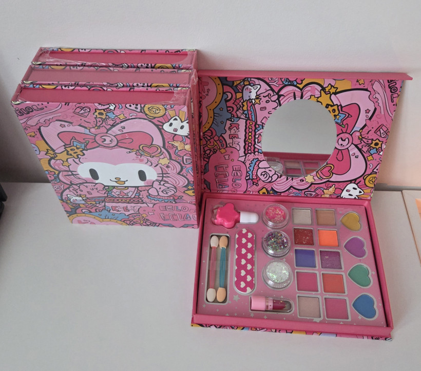 Zestaw kosmetyków Kuromi