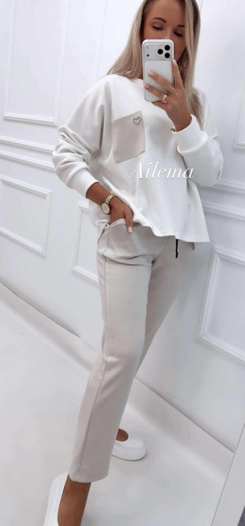 Komplet masełko K244 bluza z naszywką i dresy ze ściągaczem