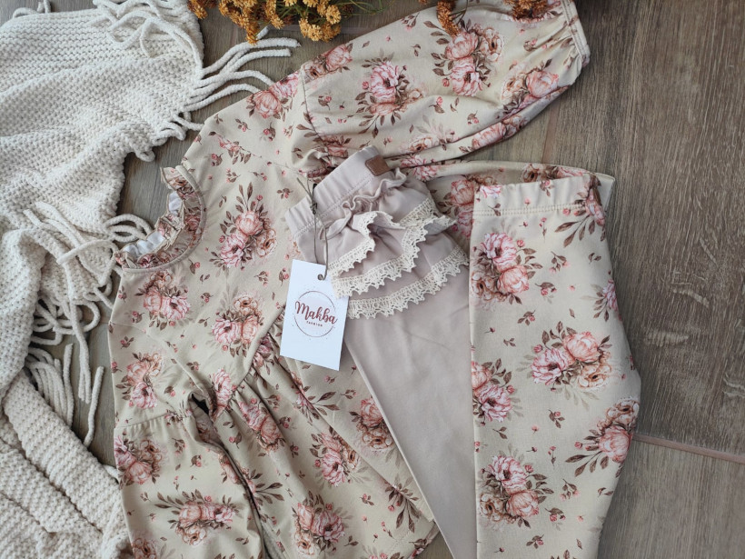 Legginsy kwiaty na beżu Makba