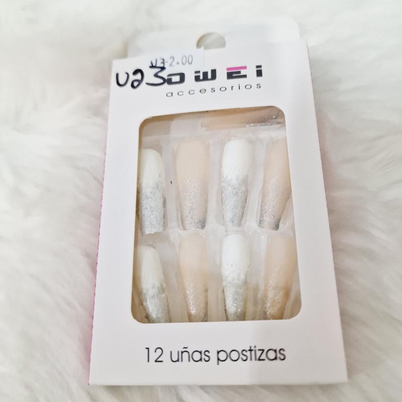 UNHAS POSTIÇAS