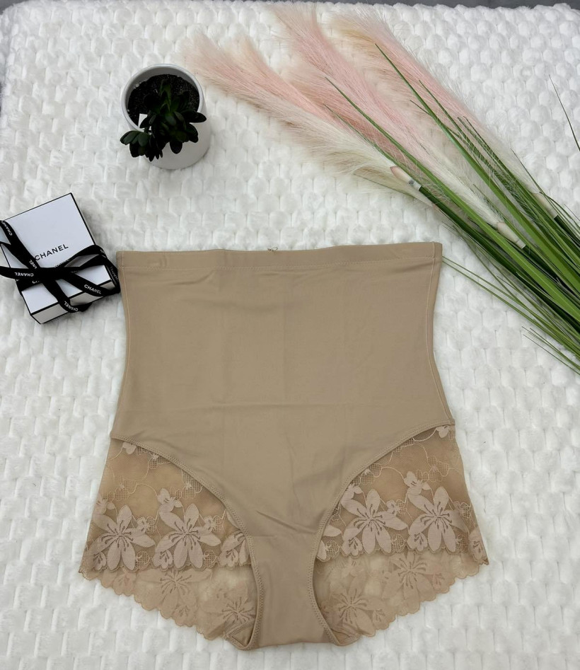 Magiczne Majtki z koronką