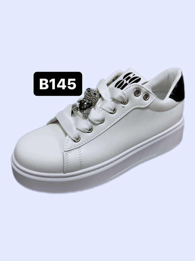 Buty białe z czarnymi kryształkami B145