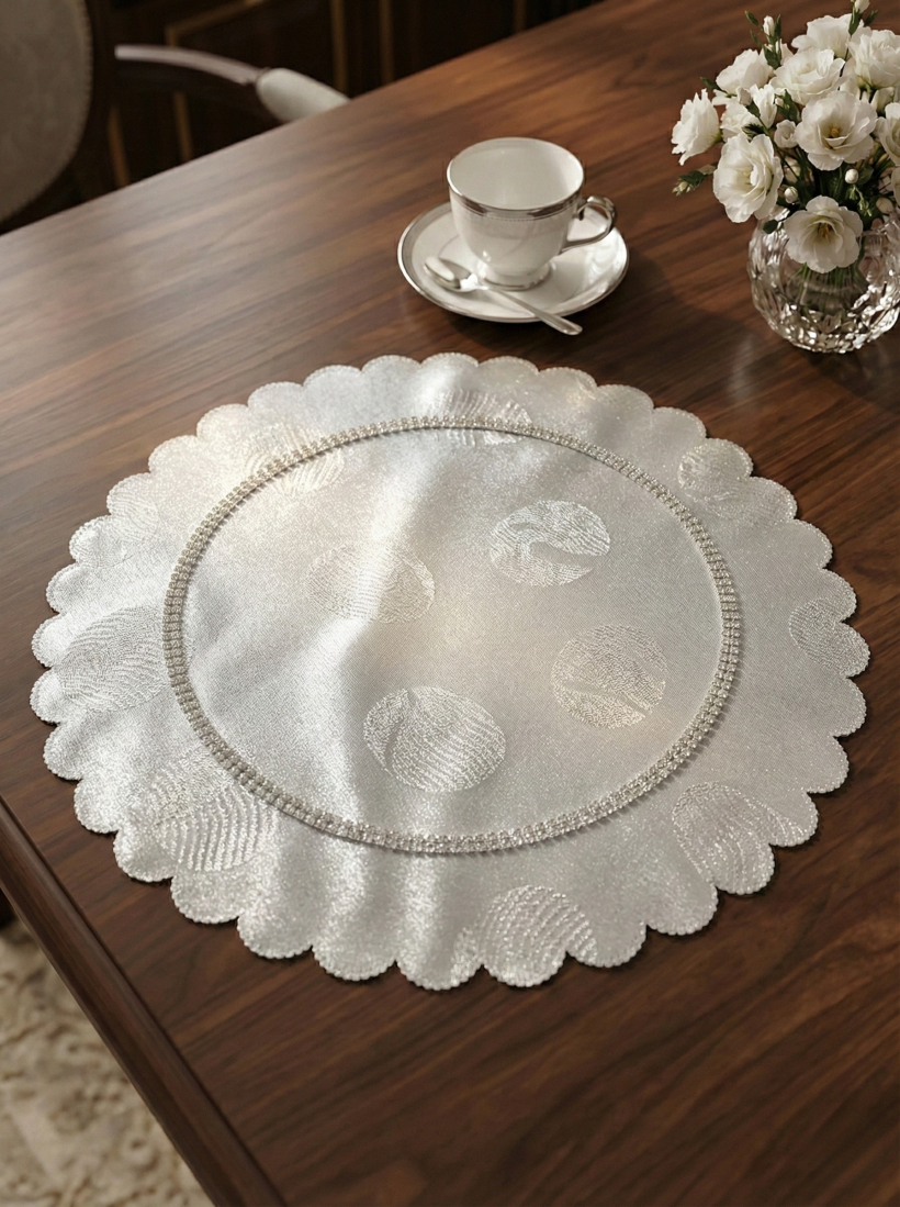 Serwetka srebrna okrągła jajka z cyrkonią 40cm NL-1501 WN