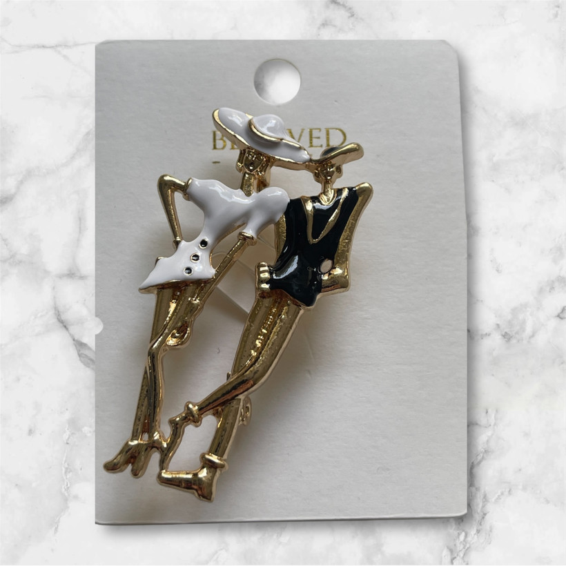 broszka dziewczyny glamour