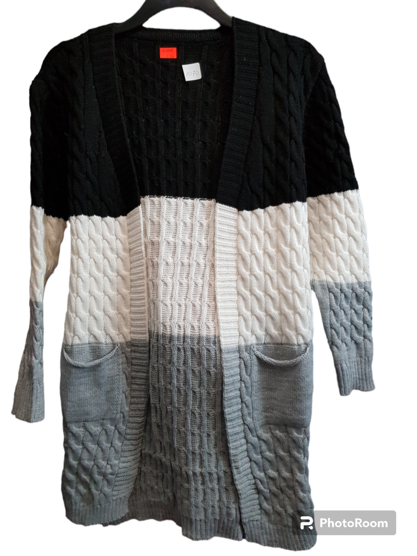 SWETER CZARNY 3 KOLORY