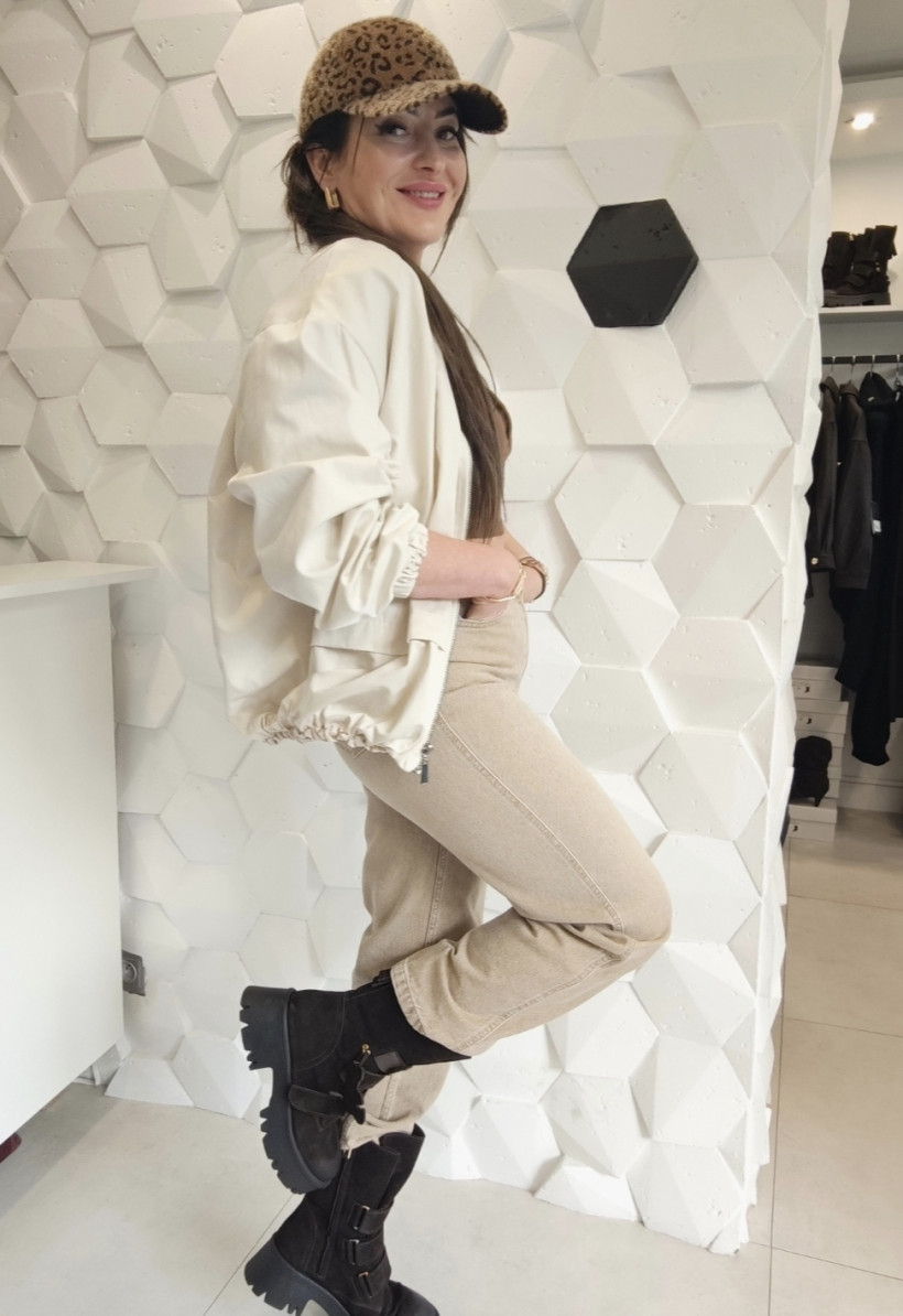 123233003-0.webp