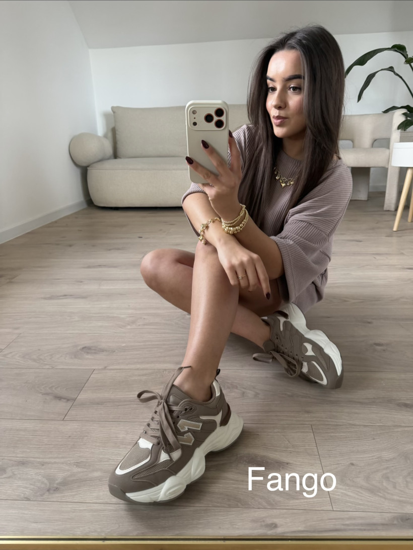 123340485-9.webp
