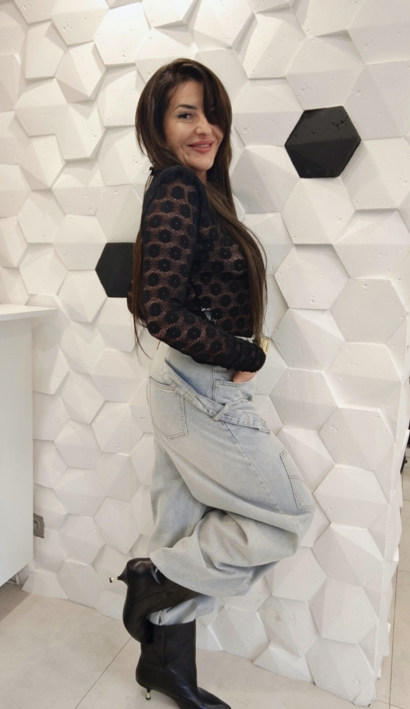 123498753-3.webp