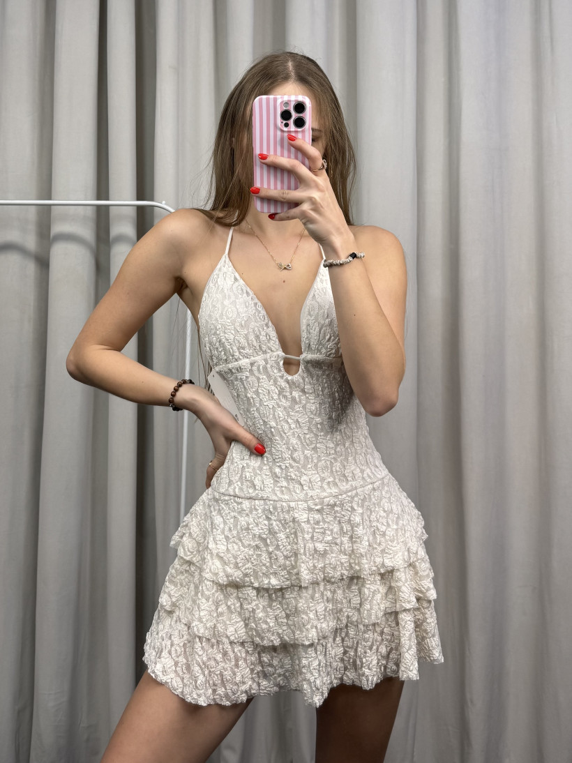 123581090-3.webp