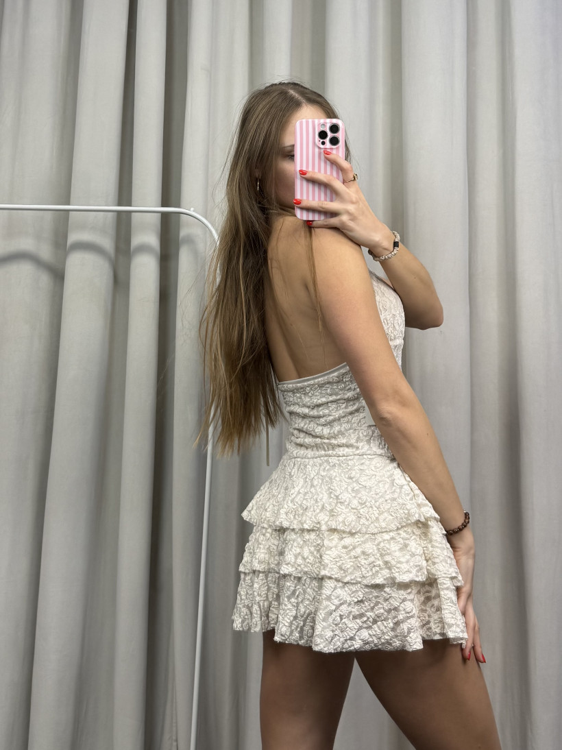123581090-4.webp