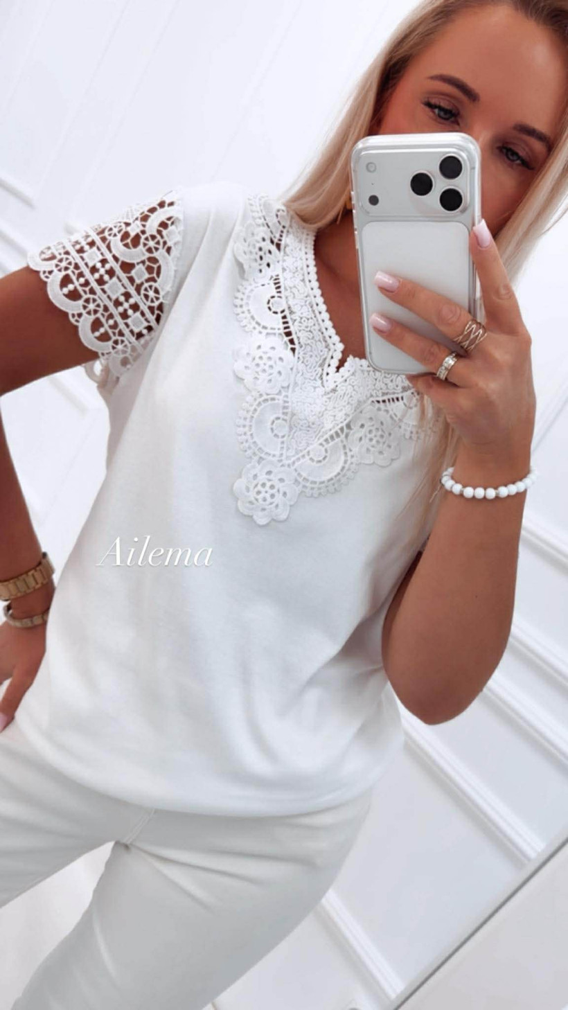 123591380-1.webp
