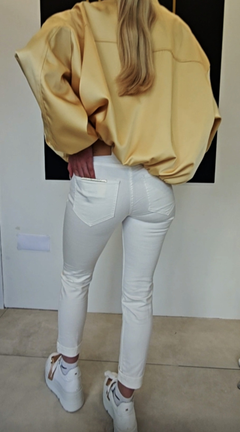 123810533-1.webp