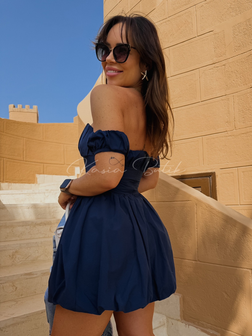 123865696-5.webp