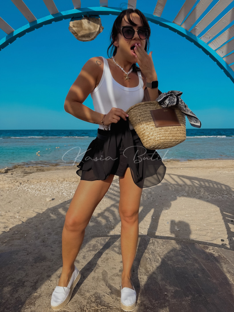 123866025-1.webp