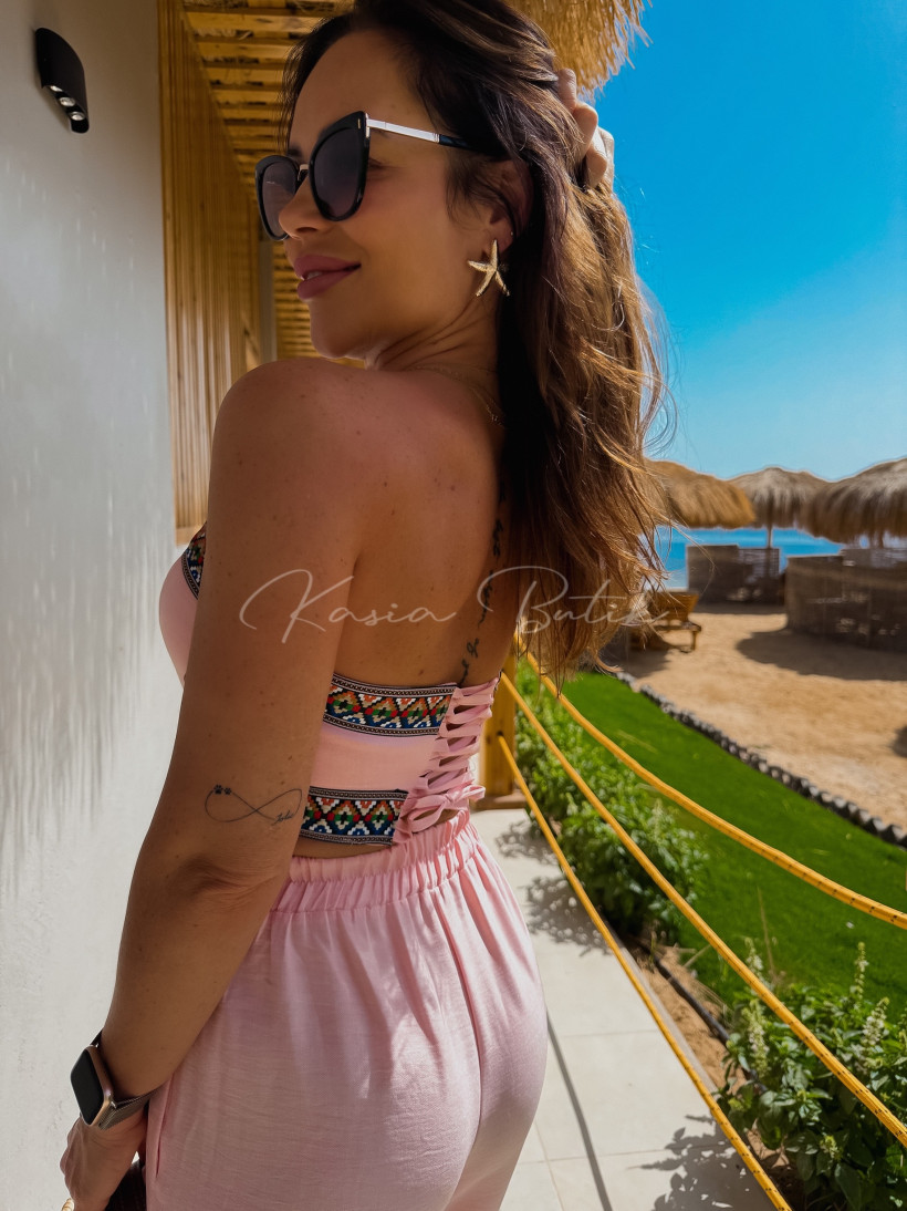 123866854-6.webp