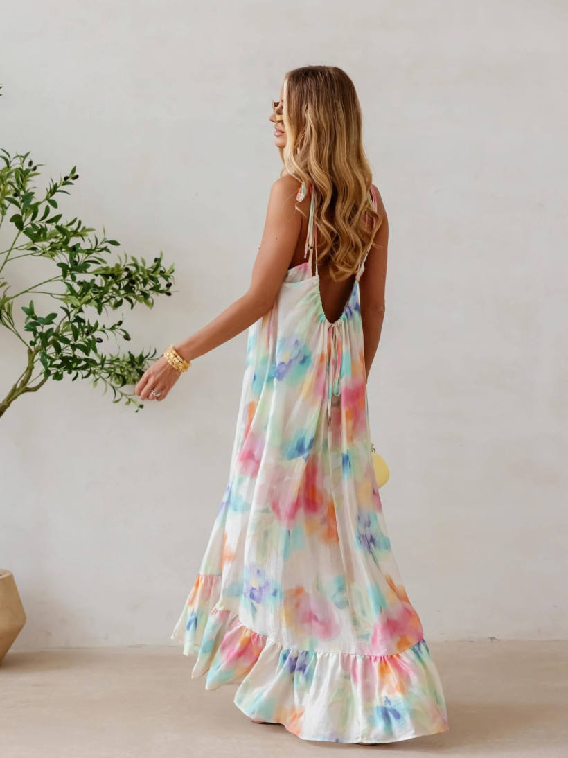 123926093-26.webp