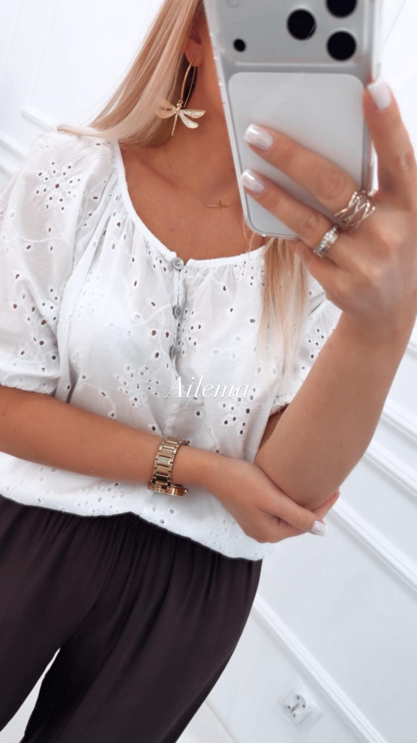 123950698-5.webp